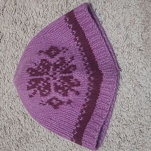 Abercrombie Beanie pink snowflake